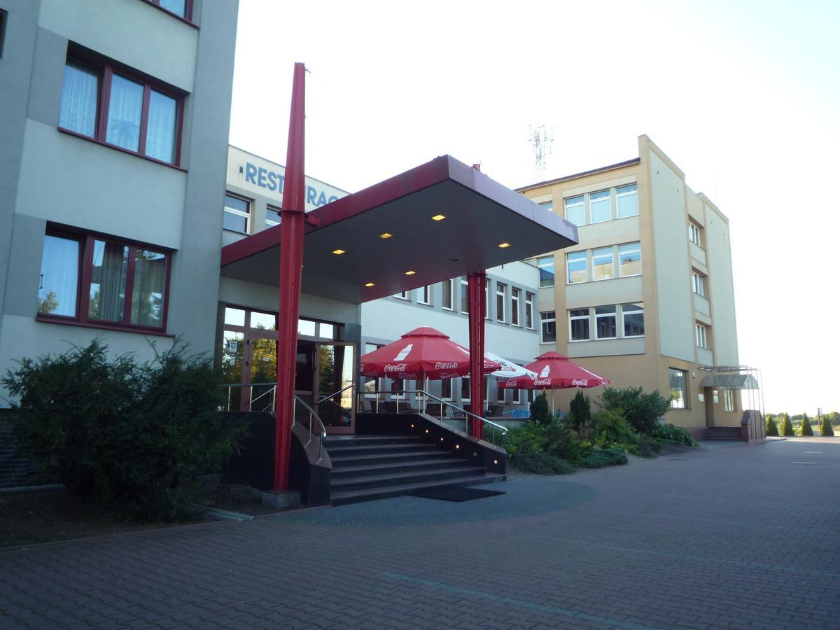 Carina Hotel Tczew Kültér fotó