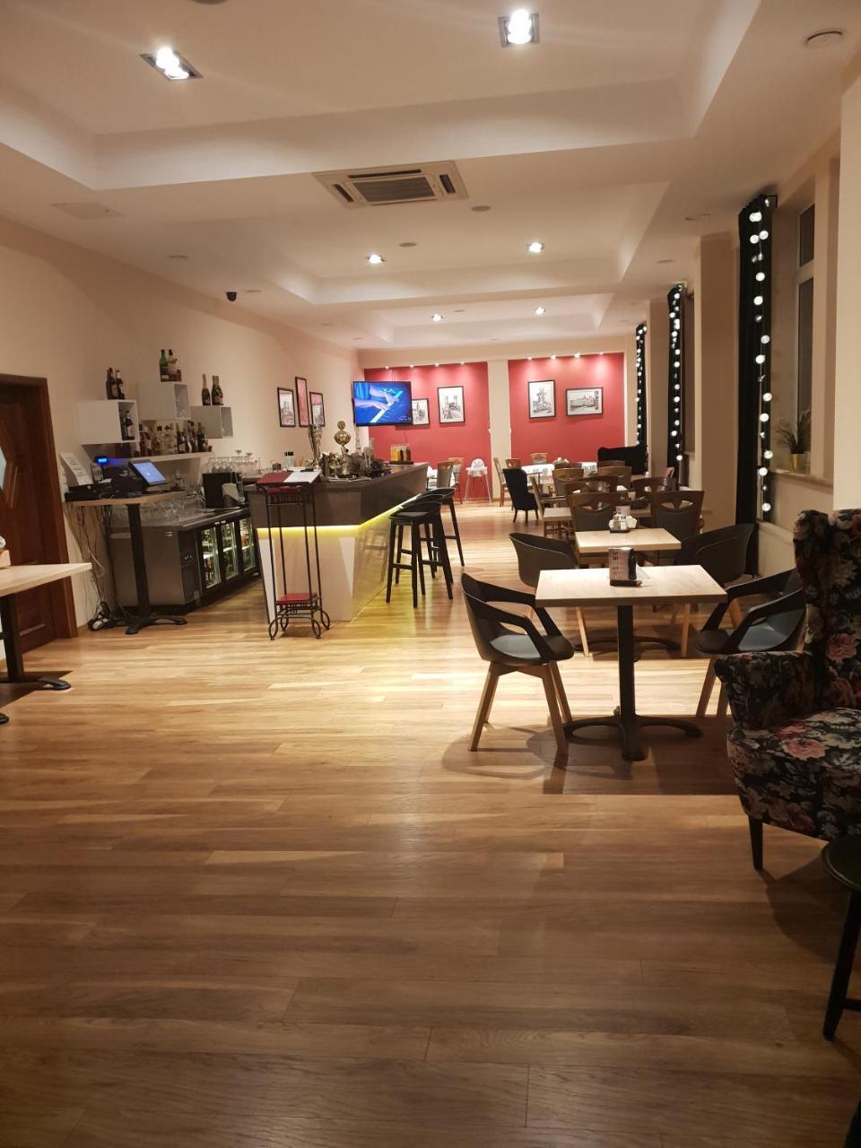 Carina Hotel Tczew Kültér fotó
